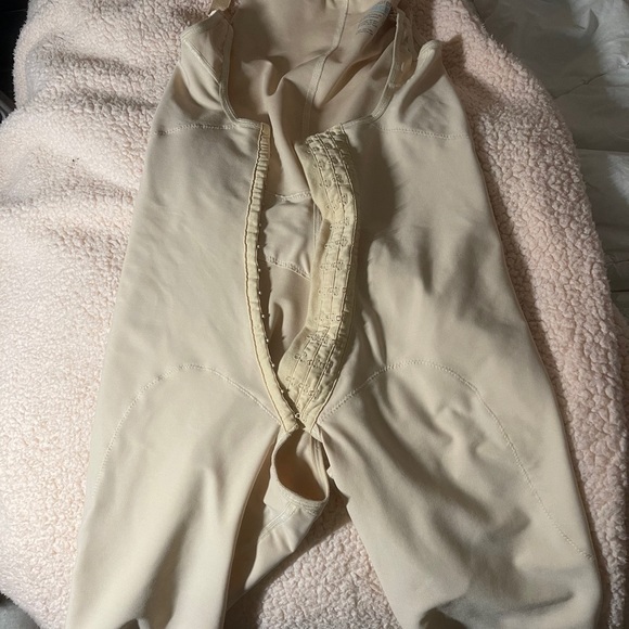 Marena recovery faja/girdle - Picture 2 of 2